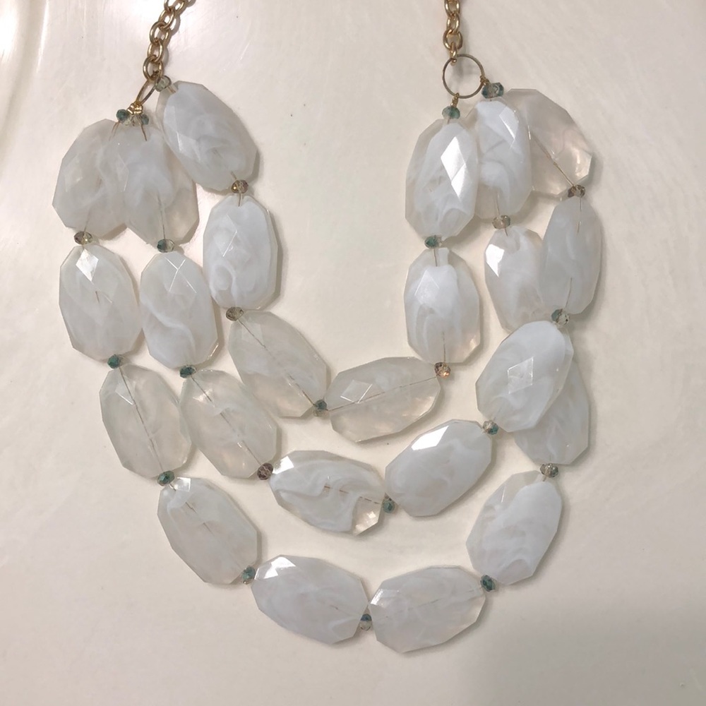 💕3for$15💕 White stone necklace
